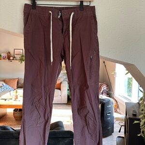 Vuori Women's Ankle Pants - Burgundy
